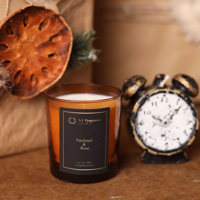 Ароматична свічка Patchouli & Rose у скляному стакані 200 гр